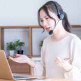 生成AIを活用したコールセンターとは？導入のメリット・活用事例・選び方まで徹底解説
