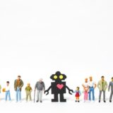 自治体におけるAIチャットボット活用とは？導入メリットや事例、活用ポイントまで解説